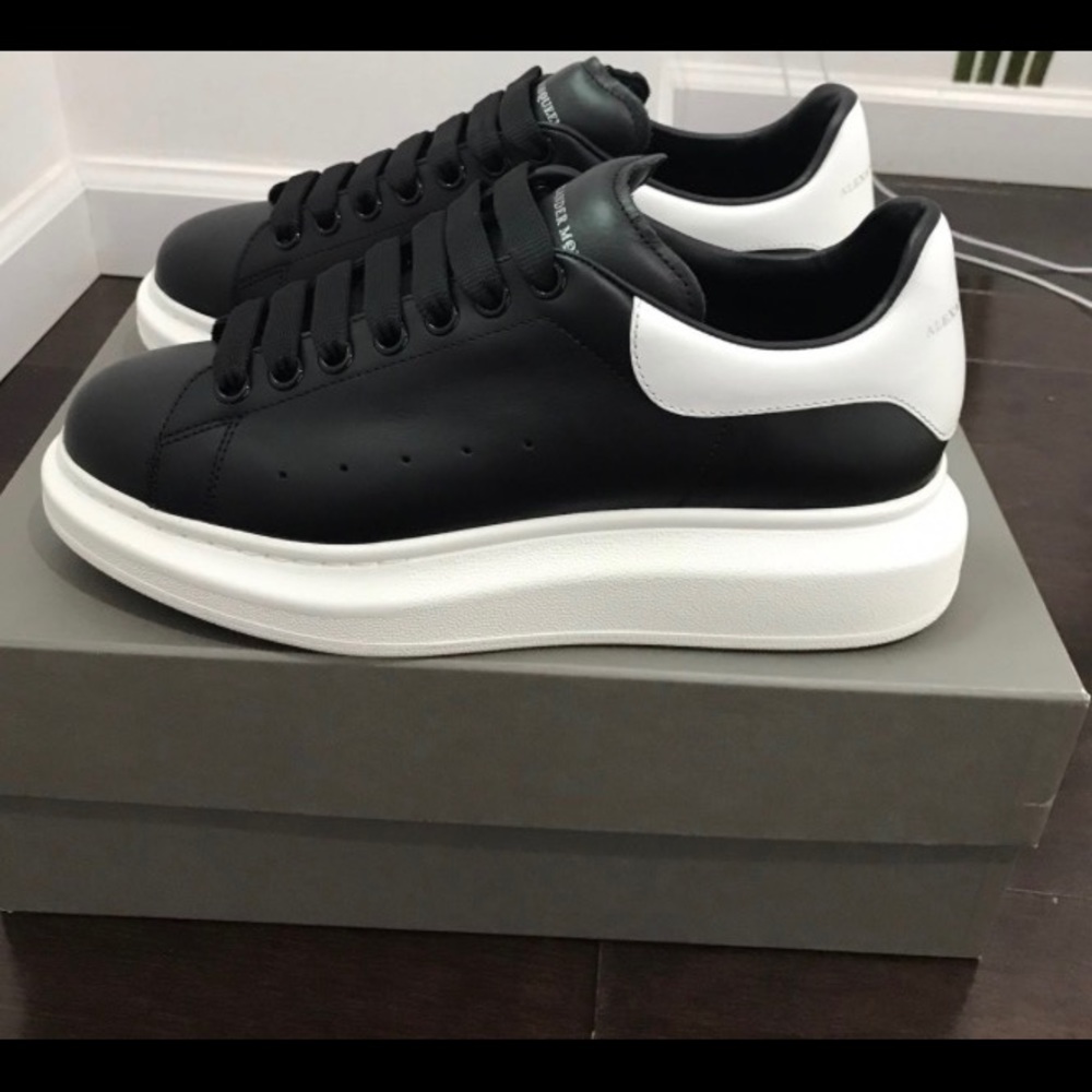 Alexander McQueen oversized sneakers size 7